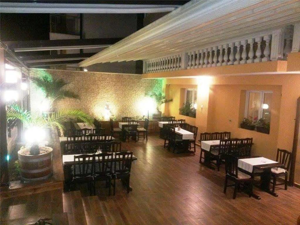 Family Hotel Alfa Vita Sosopol Exterior foto